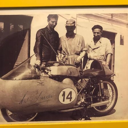 מנדלו דל לאריו B&B " Guzzi - Inn " מראה חיצוני תמונה